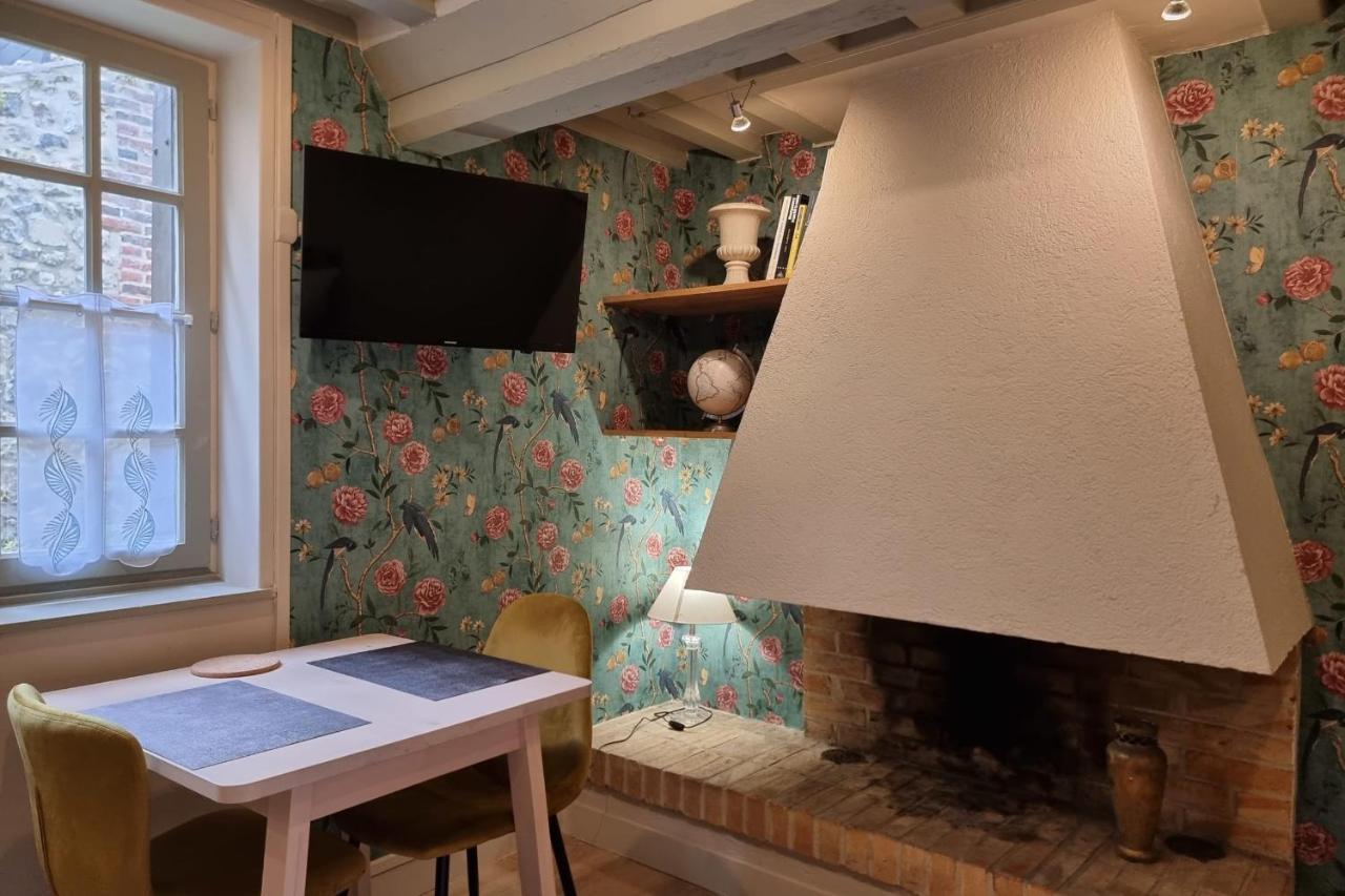The Saint Jean Suite - Cozy For 2 - Center Honfleur With Fireplace Buitenkant foto